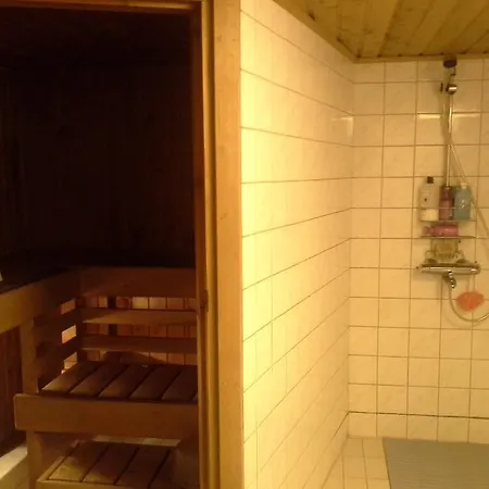 Maalaistalot Saarisuon Tila